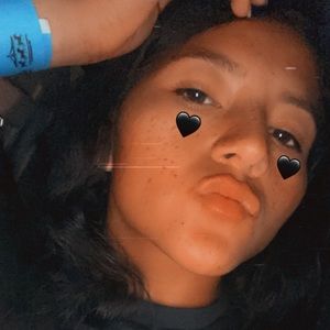 Meet your Posher, Roxana